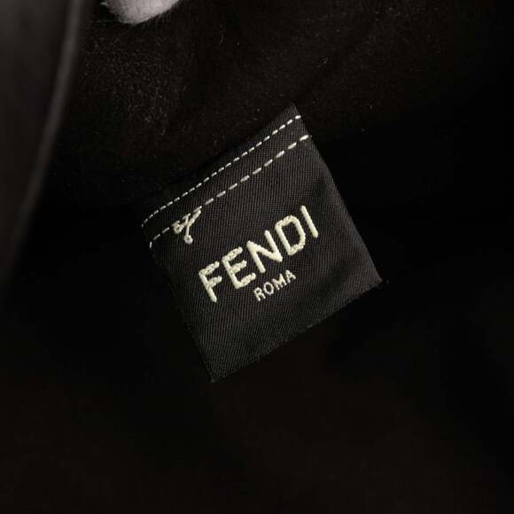 FENDI Black Leather Shoulder Bag - Picture 5 of 7